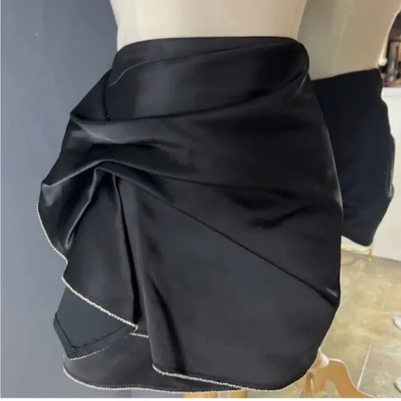 Zara NWOT big bow jeweled crystal rhinestone trim satin mini skirt - Picture 4 of 14